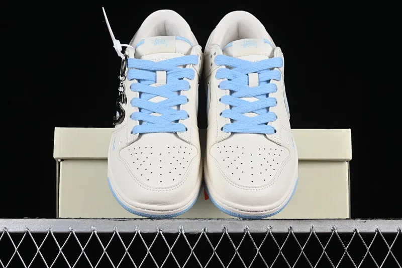 All Categories Nk SB Dunk Series Nk SB Dunk Low Low-top sneakers Stussy x Nk Dunk Low Stussy-Mi white blue hook SB low-top casual sneakers DQ1098-380
